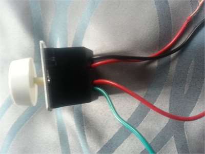 How Do I Hock Up A Dimmer Switch With Two Red Wires A Green