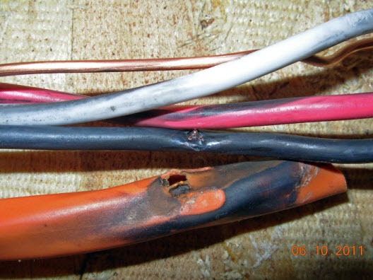 Short Ciruit With Romex 10 3 Cable And Cable Connectors