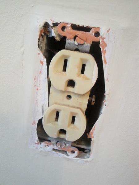 Changing Out An Old (ugly) Outlet