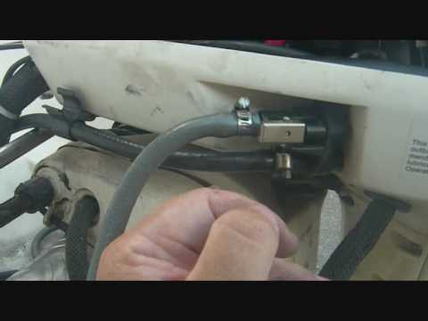 Disconnecting A Vro Oil Injection On A 1996 Johnson 60hp Outboard Disconnecting A Vro Oil Injection On A 1996 Johnson 60hp Outboard