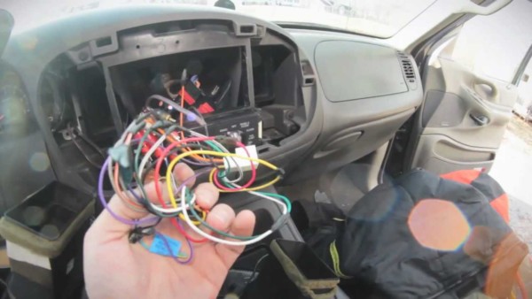 1999 Ford Expedition Stereo Wiring