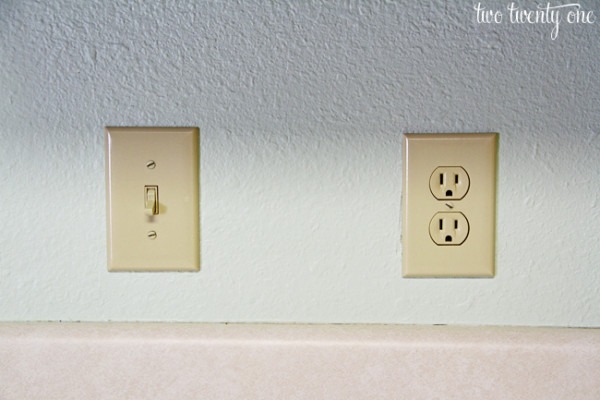 How To Replace Electrical Outlets