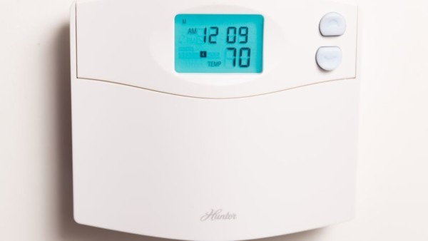 Hunter 44157 Review  This Budget Thermostat Has Little Value