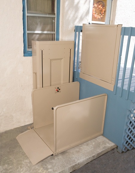 The Vertical Platform Lift Makes Your Porch Or Deck Easily