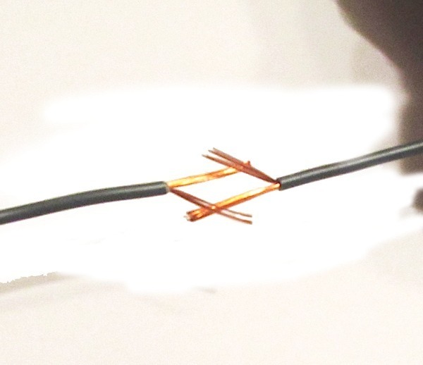Electrical  Hand Wire Splicing For Sensitive Connections